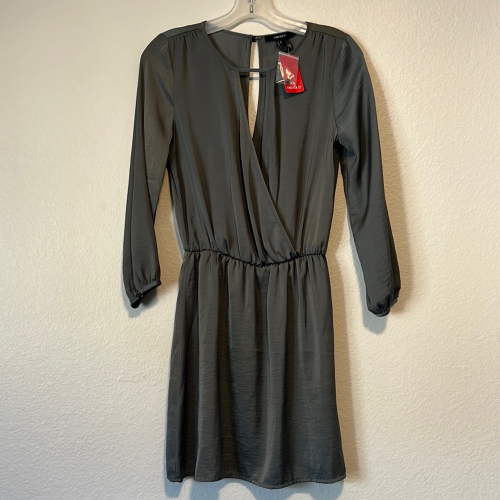 Forever 21: Olive Dress: NEW WITH TAG